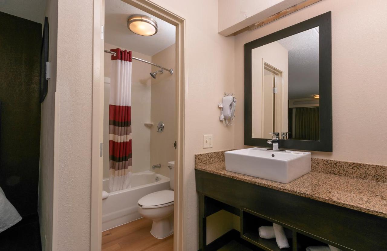 Hotel Red Roof Plus+ Columbus-ohio State Osu 3*